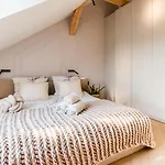 Nad Jeziorem Drweckim Turystyczna # 17 * 오스트로다