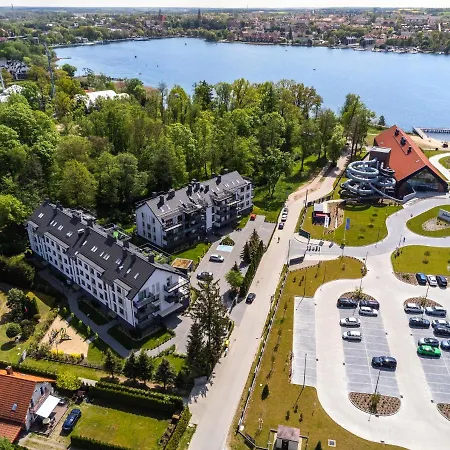 Apartament Nad Jeziorem Turystyczna # 17 *